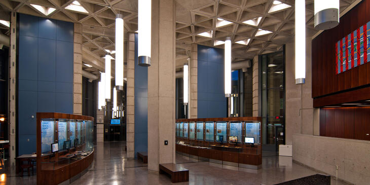 UofT-Robarts_Library_BannerSize-02_2270x1335